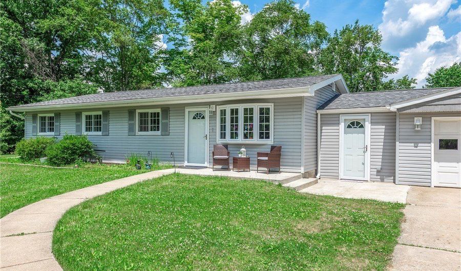 794 Robinhood Dr, Aurora, OH 44202 - 4 Beds, 2 Bath