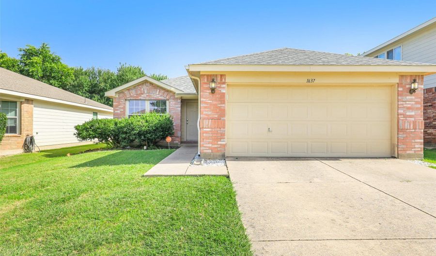 1637 Elm St, Anna, TX 75409 - 3 Beds, 2 Bath