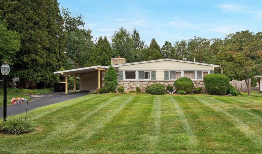 519 PADDOCK Rd, Ambler, PA 19002 - 3 Beds, 2 Bath