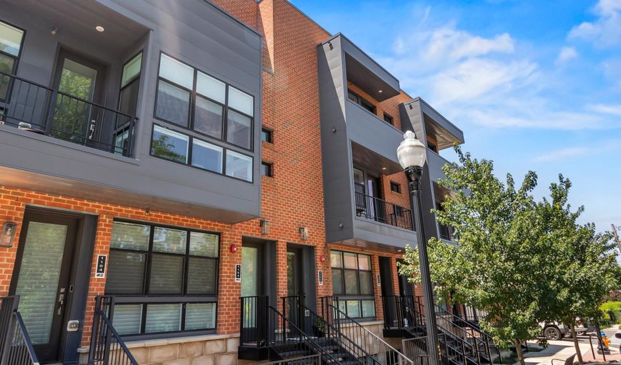 1102 S HIGHLAND St 3, Arlington, VA 22204 - 3 Beds, 3 Bath