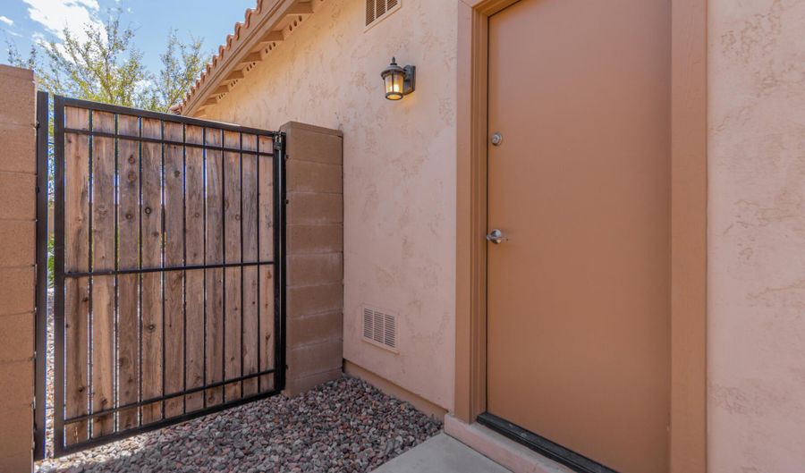 19826 W LINCOLN St, Buckeye, AZ 85326 - 4 Beds, 4 Bath