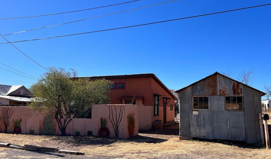 307 N WASHINGTON Ave A, Bisbee, AZ 85603 - 1 Beds, 1 Bath