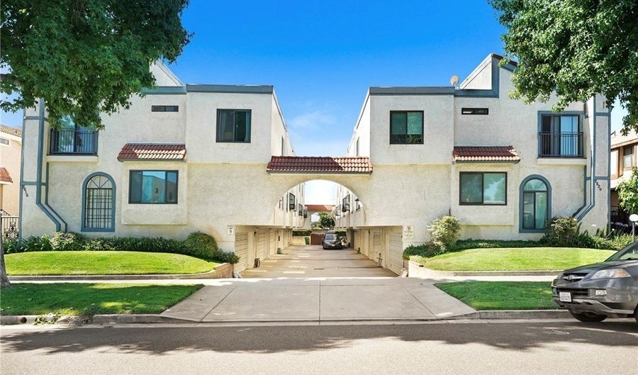 2620 W Grand Ave E, Alhambra, CA 91801 - 3 Beds, 3 Bath