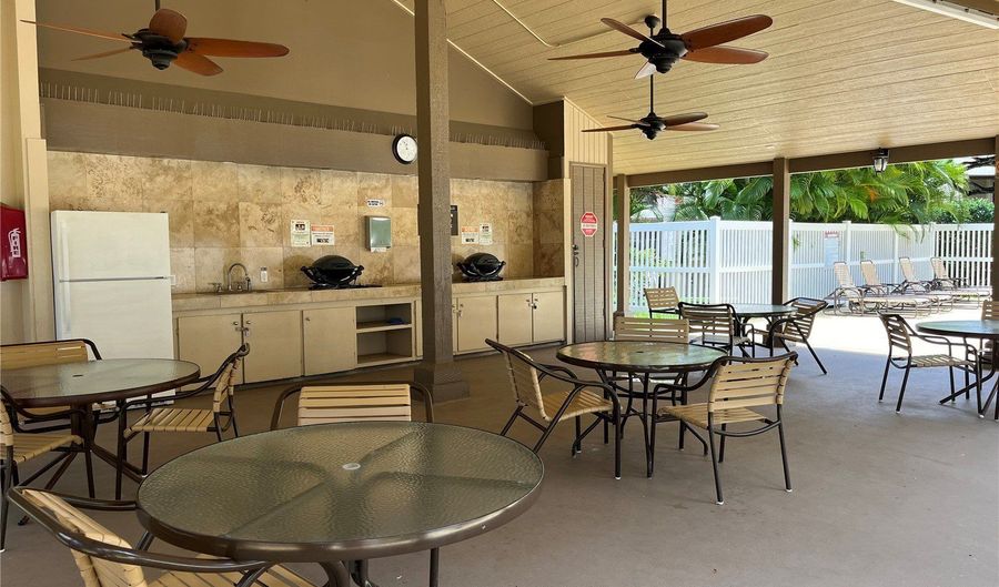 46-44 Puulena St 812, Kaneohe, HI 96744 - 2 Beds, 2 Bath