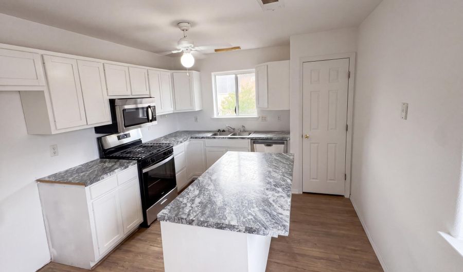 803 MAGNOLIA St, Alamogordo, NM 88310 - 3 Beds, 2 Bath