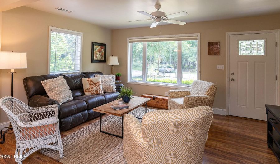 1904 Park Ave, Beaufort, SC 29902 - 3 Beds, 1 Bath