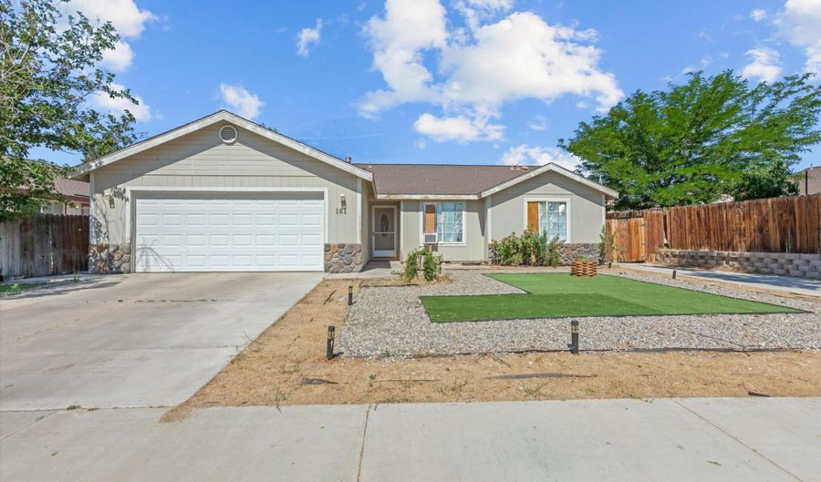 161 Rosecrest Dr, Fernley, NV 89408 - 3 Beds, 2 Bath