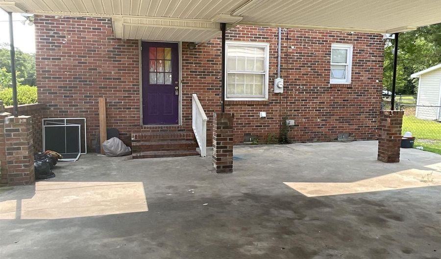 189 Woodlawn Ter, Bamberg, SC 29003 - 3 Beds, 2 Bath