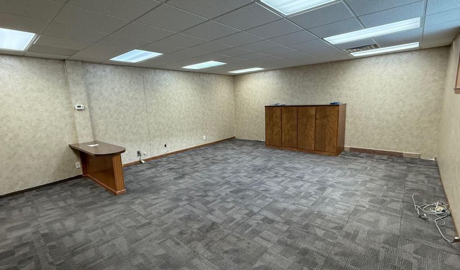 111 N Hall St, Algona, IA 50511 - 0 Beds, 0 Bath