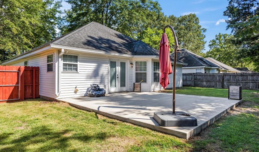 404 Pine Ave SE, Aiken, SC 29803 - 3 Beds, 2 Bath