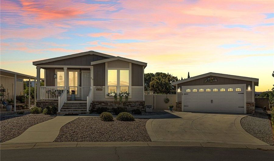 12367 4th St Spc 59, Yucaipa, CA 92399 - 3 Beds, 2 Bath