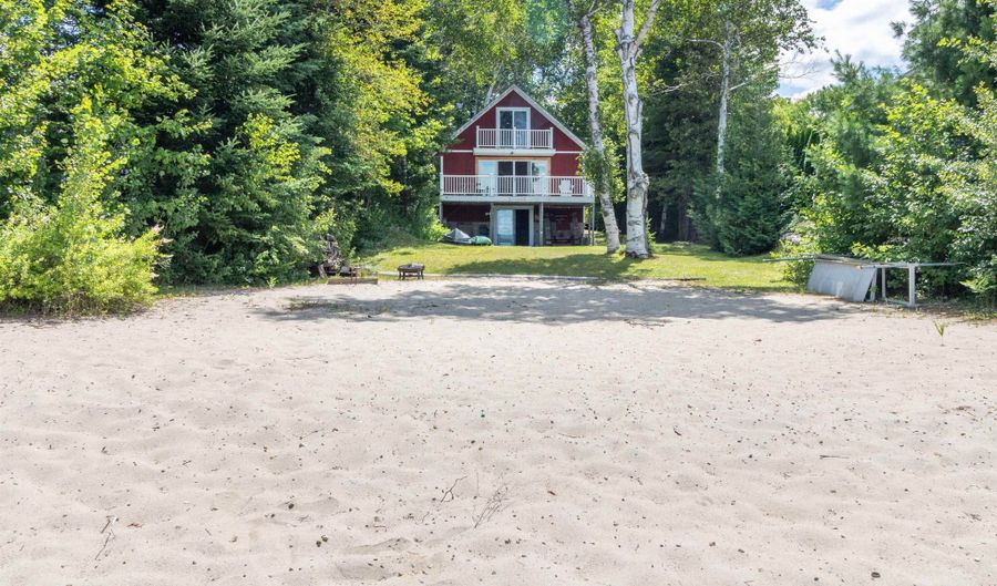 665 Lakeshore Dr, Brighton, VT 05846 - 3 Beds, 1 Bath
