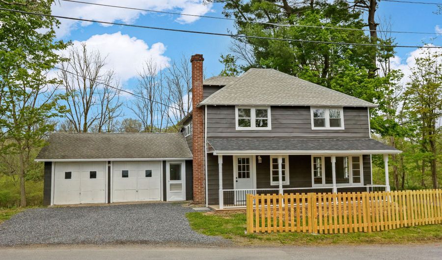 1 Lower Whitfield Rd, Accord, NY 12404 - 5 Beds, 3 Bath