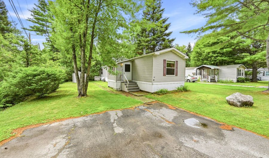 42 Sparrow Dr, Augusta, ME 04330 - 2 Beds, 2 Bath