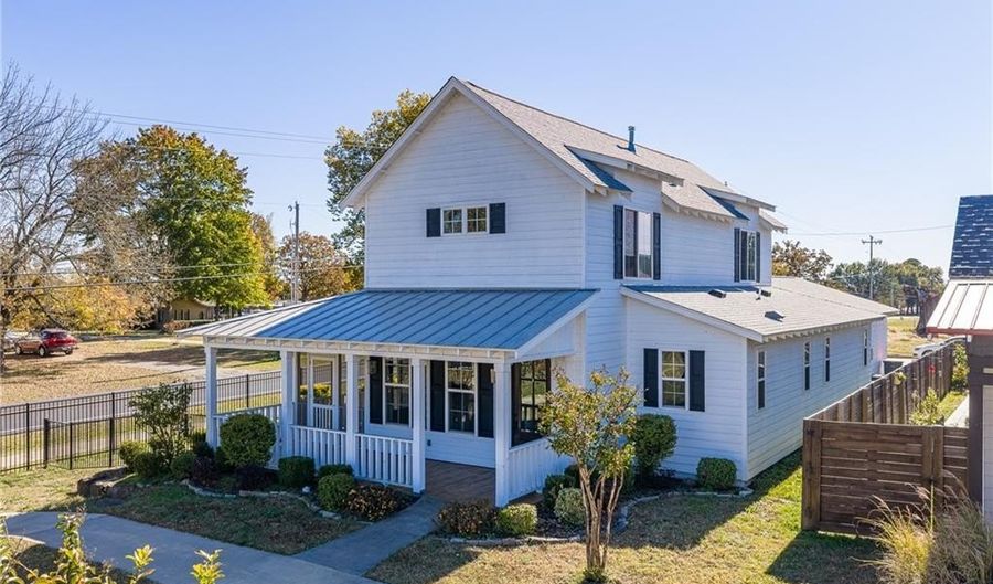 1704 Ebbing Loop, Barling, AR 72923 - 3 Beds, 3 Bath