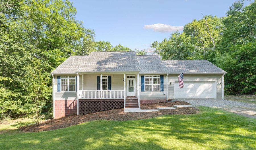 13161 DOGWOOD Ln, Barboursville, VA 22923 - 4 Beds, 3 Bath