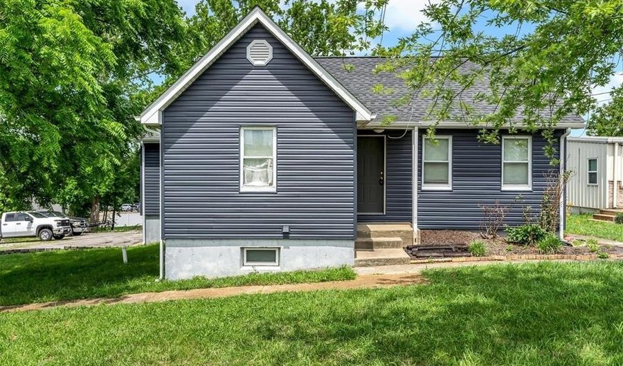 1521 Big Bill Rd, Arnold, MO 63010 - 5 Beds, 2 Bath