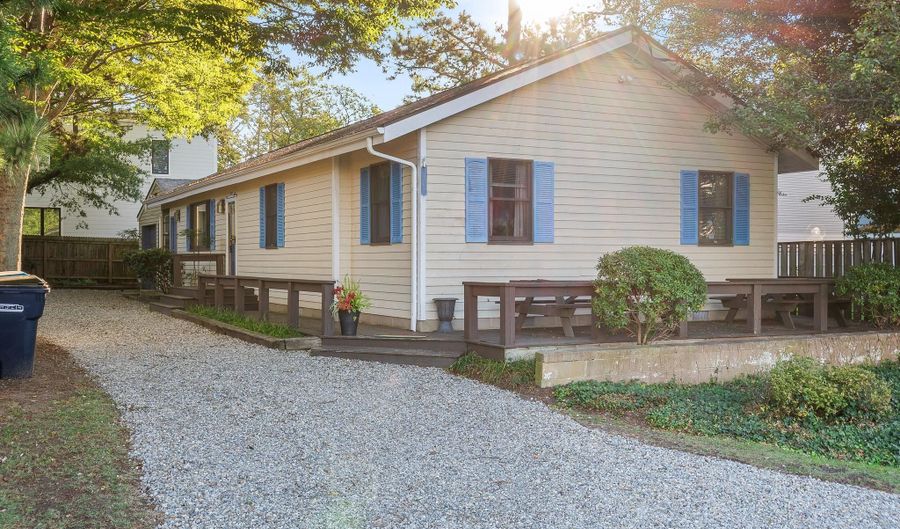 1602 BAYARD Ave, Dewey Beach, DE 19971 - 4 Beds, 2 Bath