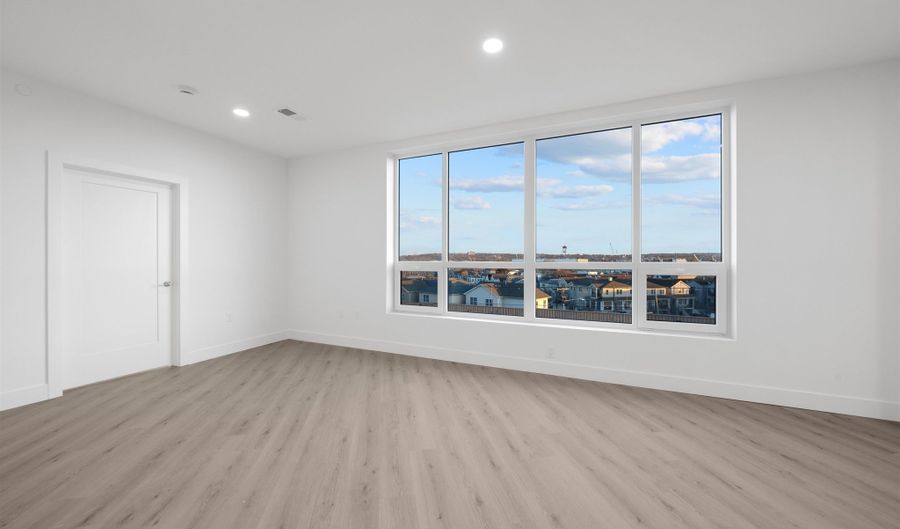 17 AVENUE E 307, Bayonne, NJ 07002 - 1 Beds, 1 Bath