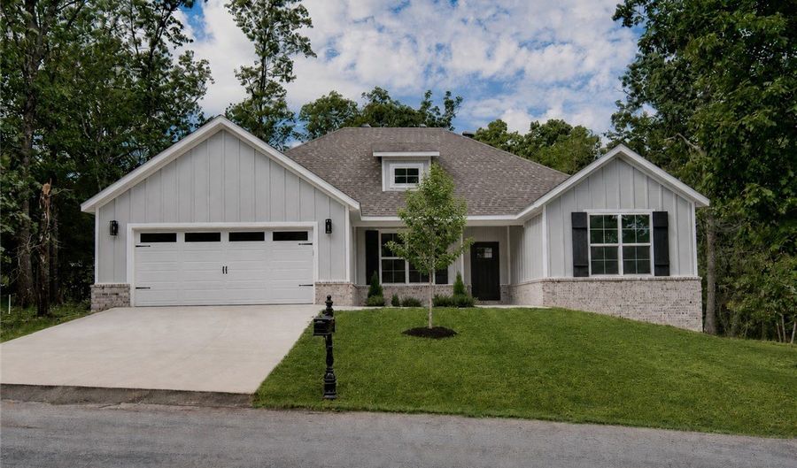 6 Ashley Ln, Bella Vista, AR 72715 - 4 Beds, 2 Bath