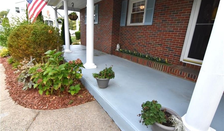 13 Cozy Ln, Cumberland, RI 02864 - 3 Beds, 3 Bath