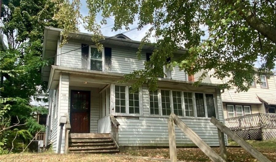 825 Elmore Ave, Akron, OH 44302 - 3 Beds, 2 Bath