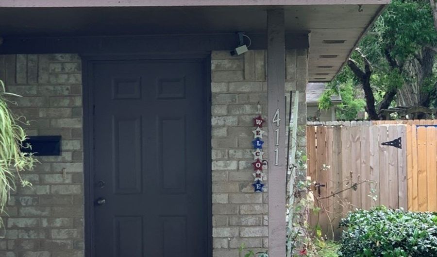 409-411 Hurst Pl, Angleton, TX 77515 - 2 Beds, 1 Bath