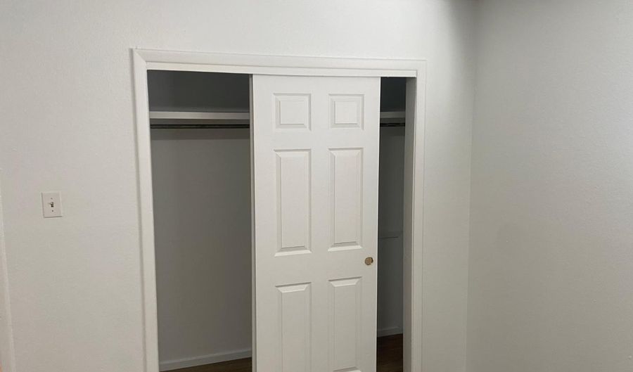 1620 Carlisle Blvd NE Apt B, Albuquerque, NM 87110 - 1 Beds, 1 Bath