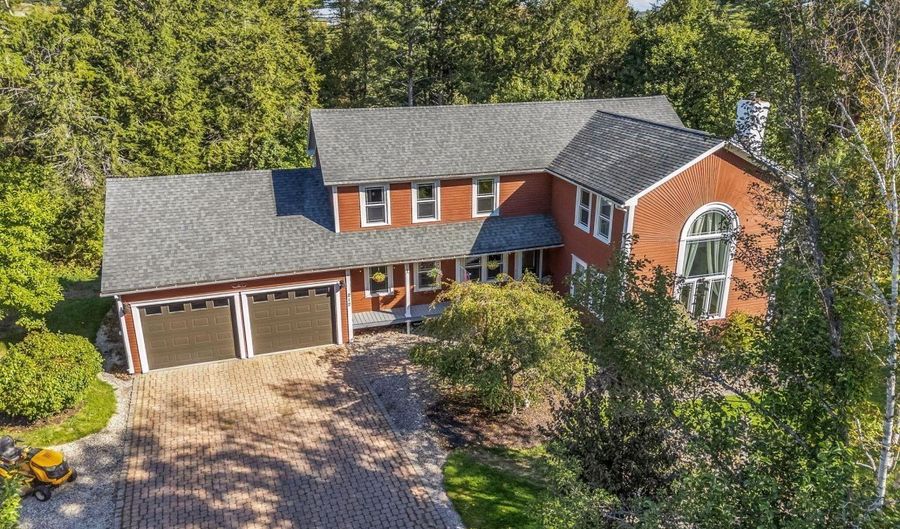 212 Vickery Rd, Auburn, ME 04210 - 3 Beds, 2 Bath