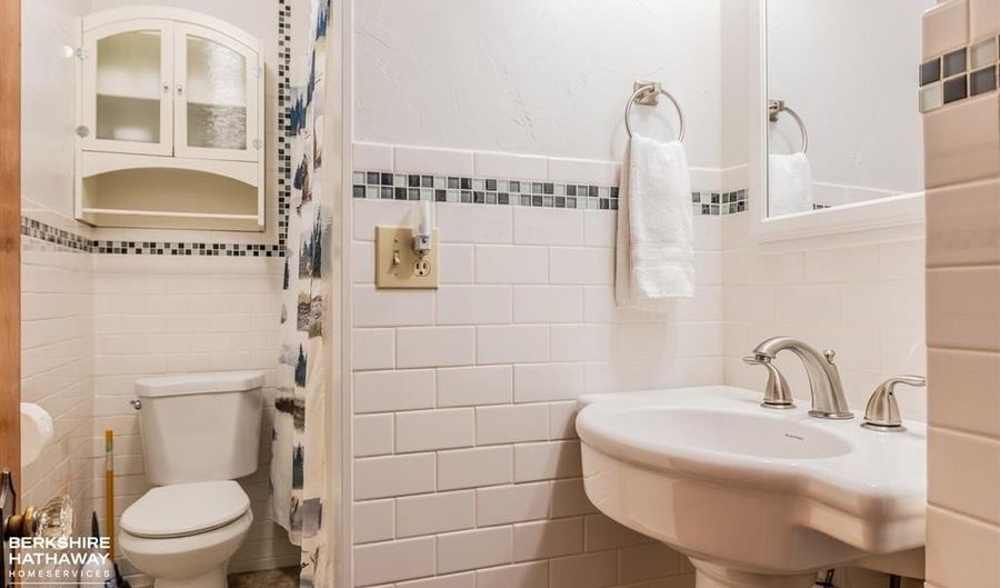 719 731 16th St, Cody, WY 82414 - 3 Beds, 2 Bath