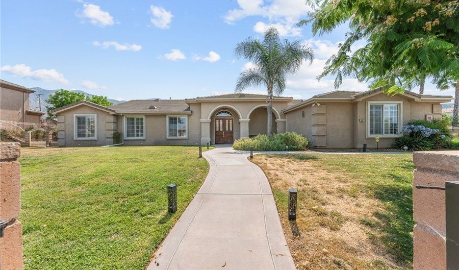10927 Deer Valley Rd, Yucaipa, CA 92399 - 4 Beds, 3 Bath