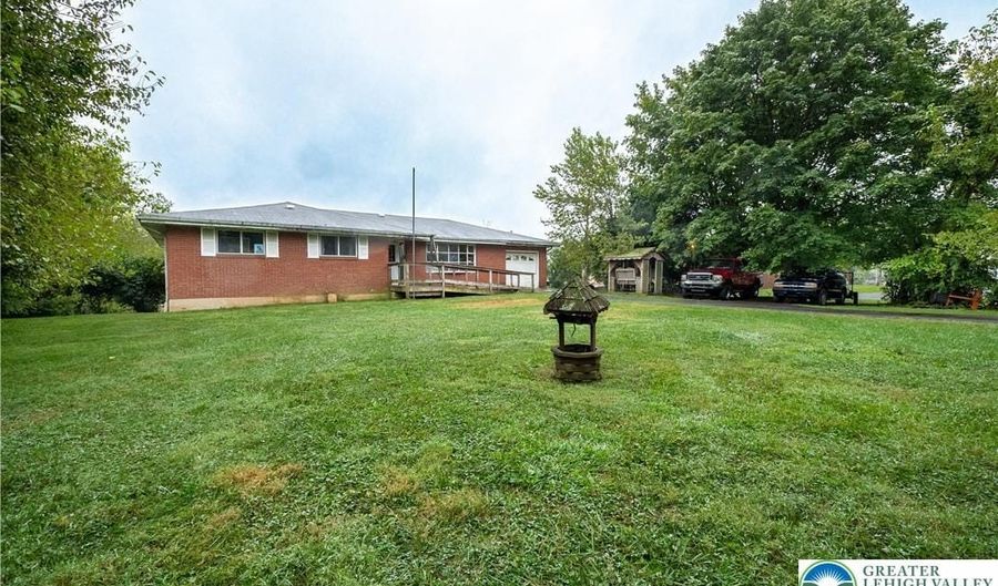 3338 Orefield Rd, Allentown, PA 18104 - 3 Beds, 3 Bath