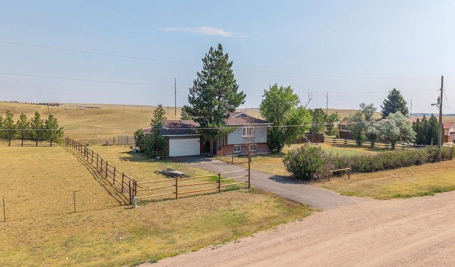 4802 OASIS St, Cheyenne, WY 82009 - 3 Beds, 3 Bath