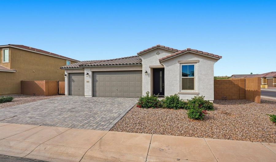 641 S Davidson Ln, Casa Grande, AZ 85122 - 4 Beds, 3 Bath