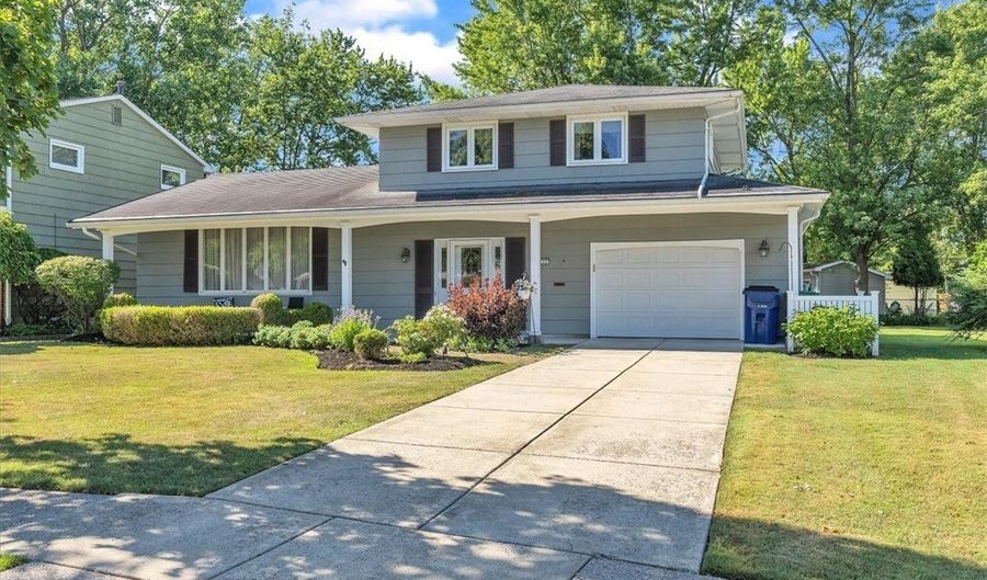 133 Brookpark Dr, Amherst, NY 14228 - 3 Beds, 2 Bath