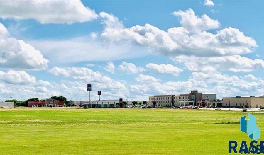 Wilbert Square Addition lot 6 Blk1, Brookings, SD 57006 - 0 Beds, 0 Bath
