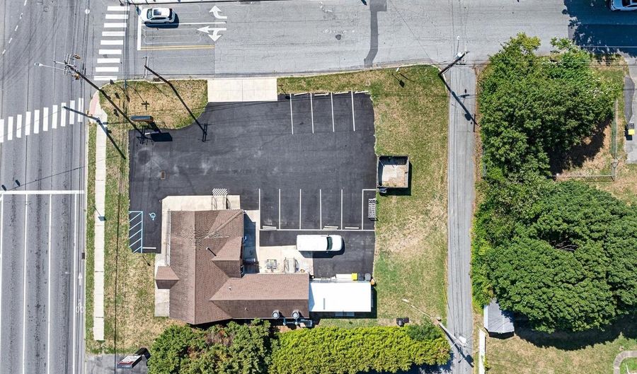 484 N DUPONT Hwy, Dover, DE 19901 - 0 Beds, 0 Bath
