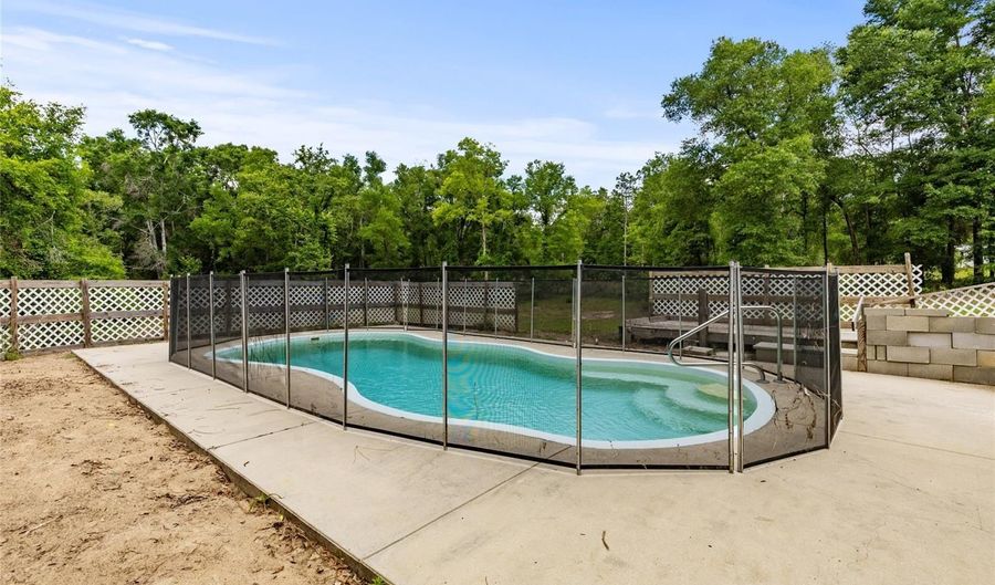 6269 NW 18TH Ter, Bell, FL 32619 - 5 Beds, 3 Bath