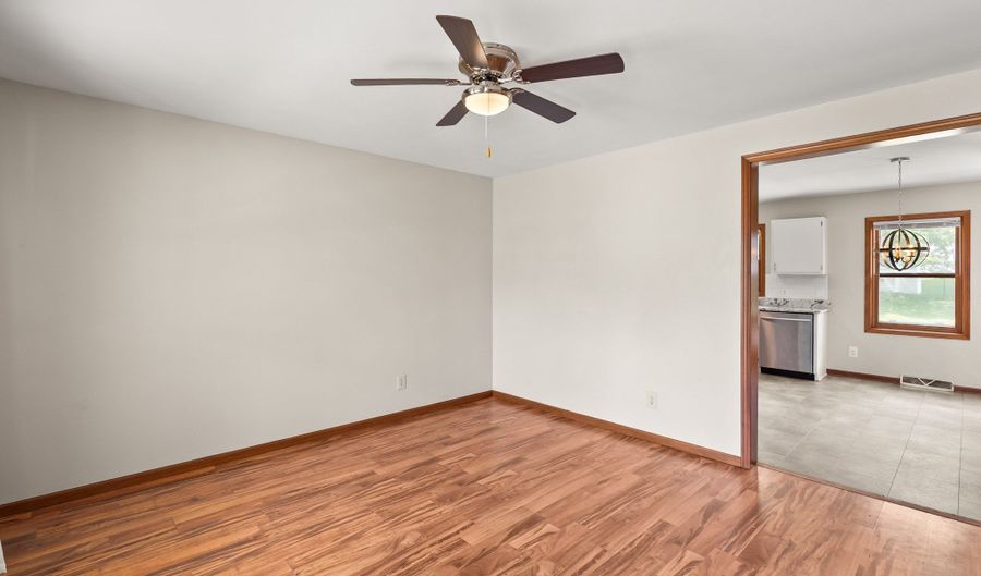 5423 Norris St, Ames, IA 50014 - 4 Beds, 2 Bath