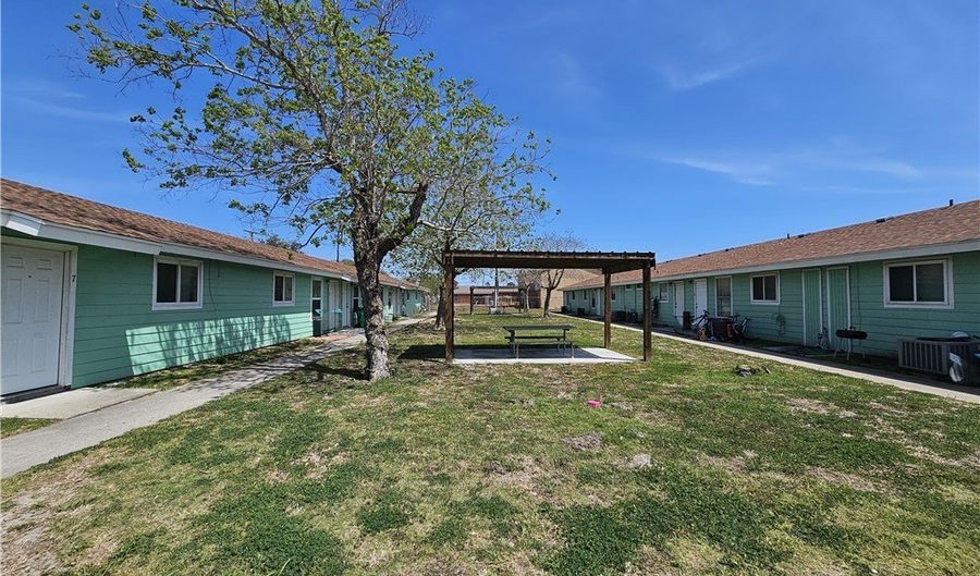 160 N 13th St, Aransas Pass, TX 78336 - 0 Beds, 0 Bath