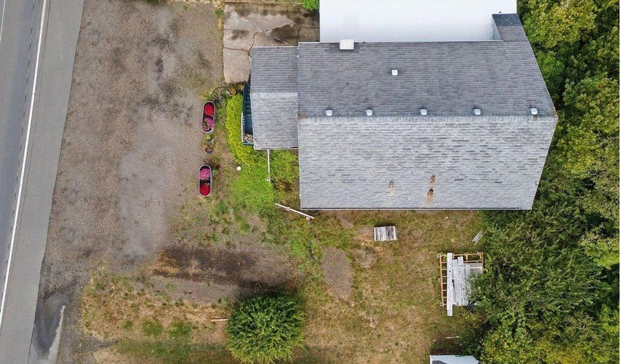 460 S HIGHWAY 101, Rockaway Beach, OR 97136 - 4 Beds, 2 Bath