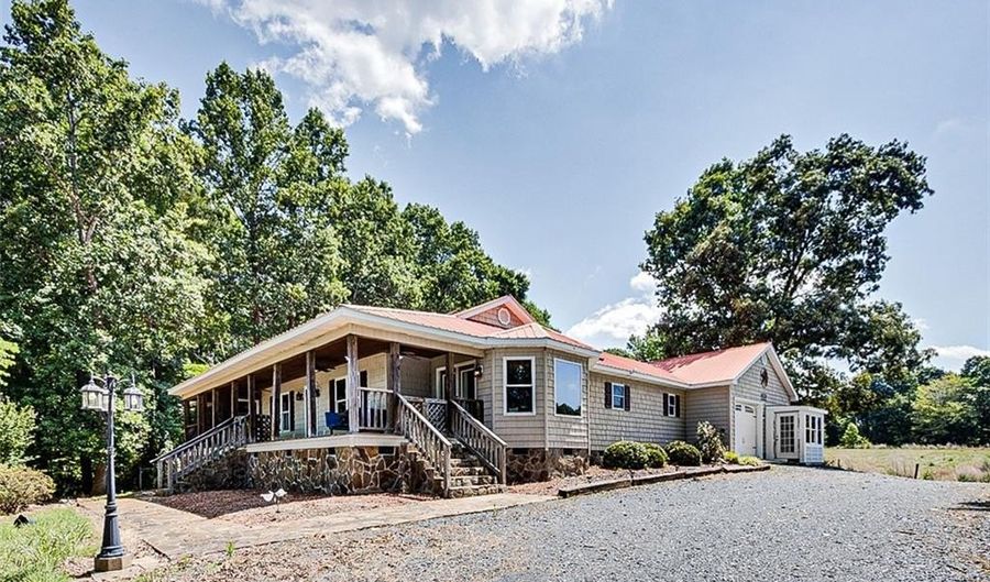 3969 NC Highway 42 S, Asheboro, NC 27205 - 3 Beds, 3 Bath