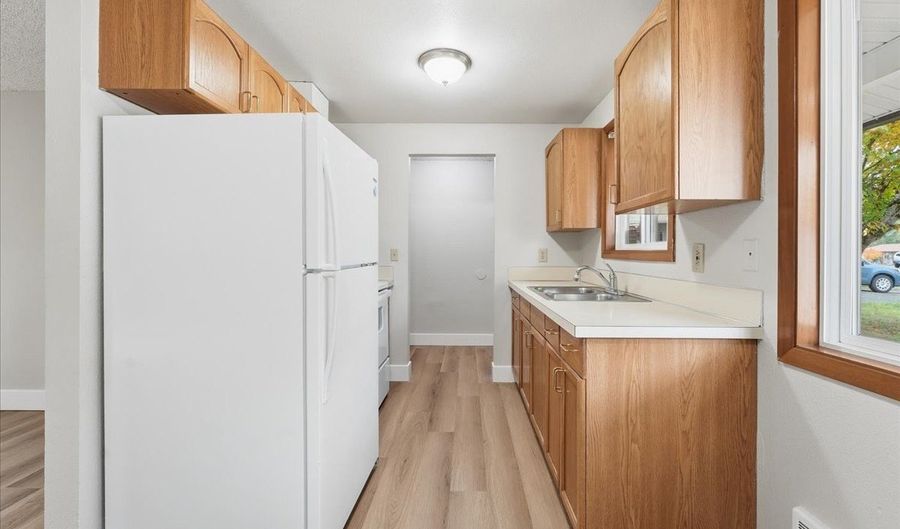 19340 SW BLAINE St, Beaverton, OR 97003 - 3 Beds, 1 Bath