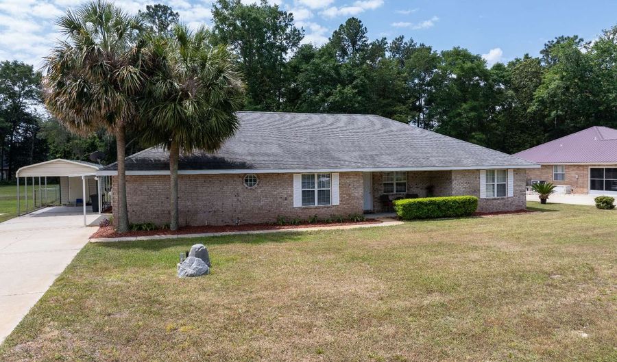 164 NW CHARLOTTE Gln, Lake City, FL 32055 - 3 Beds, 2 Bath