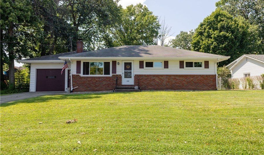 258 S Navarre Ave, Austintown, OH 44515 - 3 Beds, 2 Bath