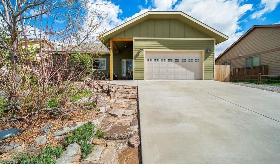 727 Mississippi Dr, Bayfield, CO 81122 - 3 Beds, 2 Bath