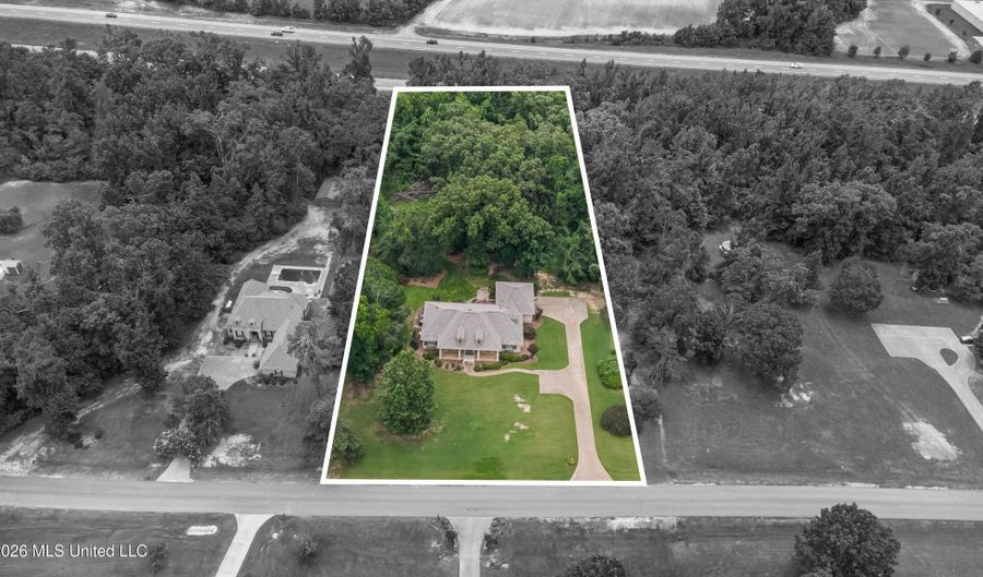 370 Deer Run, Batesville, MS 38606 - 3 Beds, 4 Bath