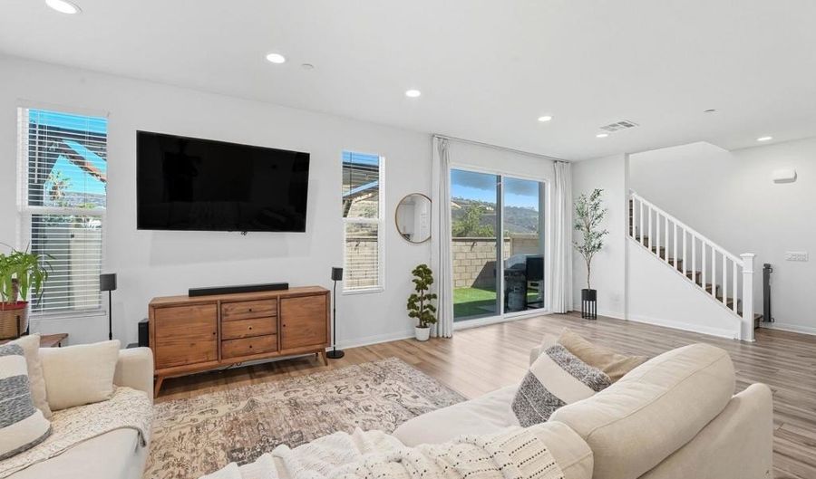 2607 Nanza, Spring Valley, CA 91977 - 3 Beds, 3 Bath