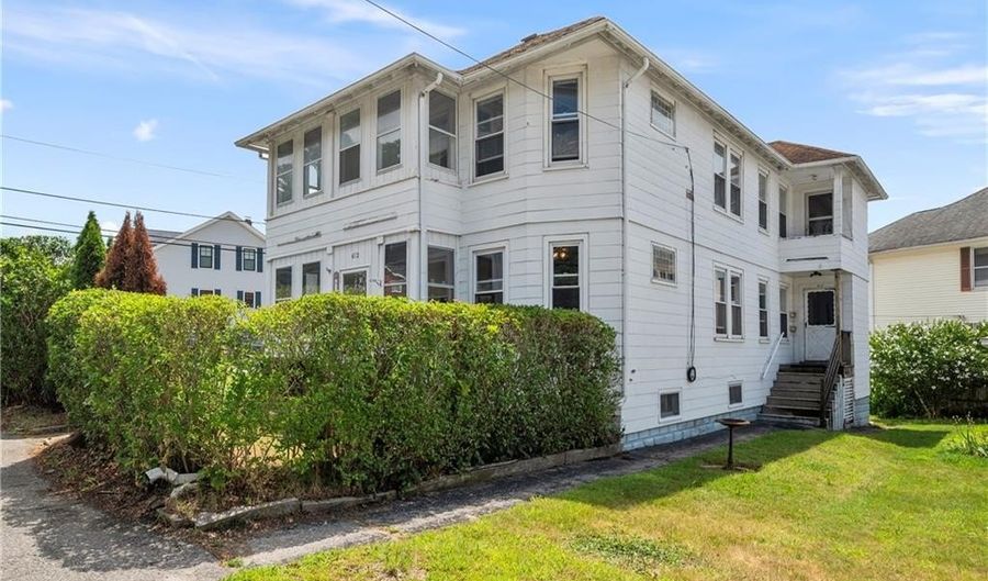 612 Great Rd, North Smithfield, RI 02896 - 6 Beds, 2 Bath