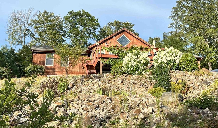 242 Jerusalem Rd, Canaan, NH 03741 - 4 Beds, 3 Bath